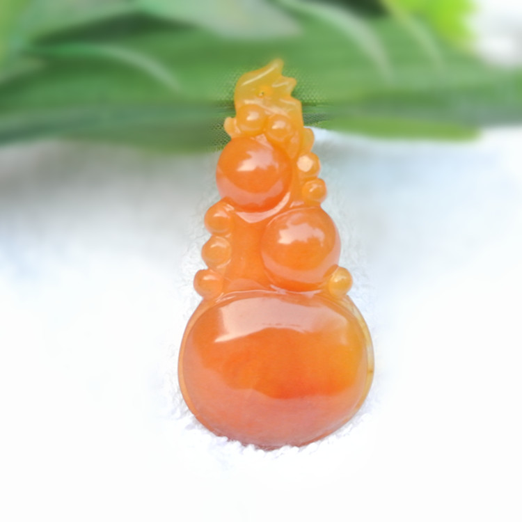 天然黄龙玉吊坠 三珠聚宝玉器吊坠挂件 双面雕刻俏色温润珍品收藏在类目 珠宝/钻石/翡翠/黄金, 其他天然玉石, 黄龙玉(新), 颈饰中 - 来自Buy2taobao.com提供专业的淘宝代购服务