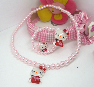  HELLO KITTY 卡通项链儿童珍珠项链 戒指手链项链三件套 大红抱笔