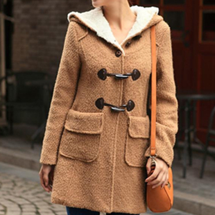 韩版中长款牛角扣显瘦...