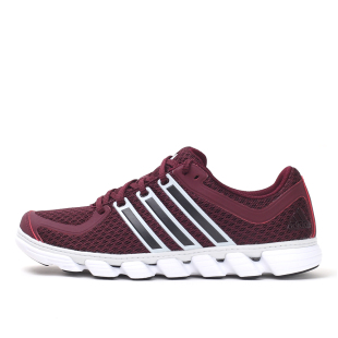  夏季新款专柜正品adidas阿迪达斯男子跑步鞋男鞋V21683