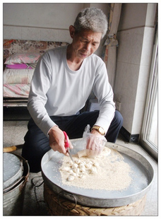  现拍现做纯手工麦牙糖 原味麦芽糖 止咳化痰 饴糖 童年糖果零食