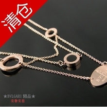 El matrimonio Guerra, Li Mei Bvlgari Bvlgari tres etiqueta collar de titanio collar