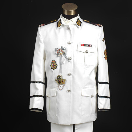 带图求购【男装】:【求购07版海军礼服!里面衬