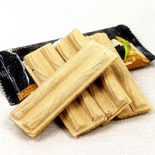 韩国进口 Crown/可拉奥 榛子巧克力夹心蛋卷 142g克