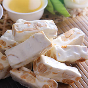  百草味 批发糖果 台湾工艺花生手工牛轧糖【独立小包装250g】