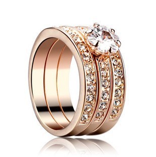  伊泰莲娜欧美夸张款仿真钻戒三合一水晶戒指女超闪美钻指环808