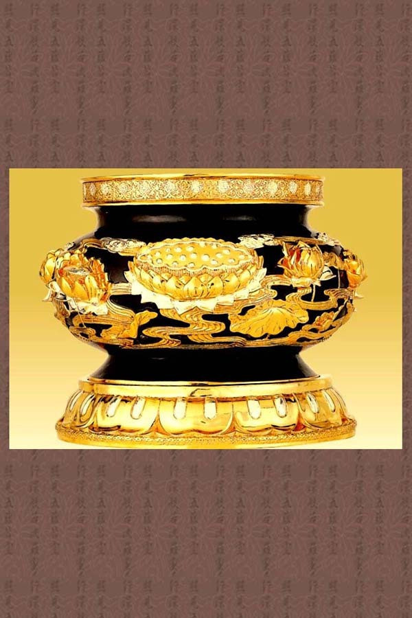 台湾 金莲花 佛教用品 香炉 佛具 香炉 铜香炉 莲花 香炉 SE19在类目 特色手工艺, 宗教工艺品, 佛教工艺品中 - 来自Buy2taobao.com提供专业的淘宝代购服务