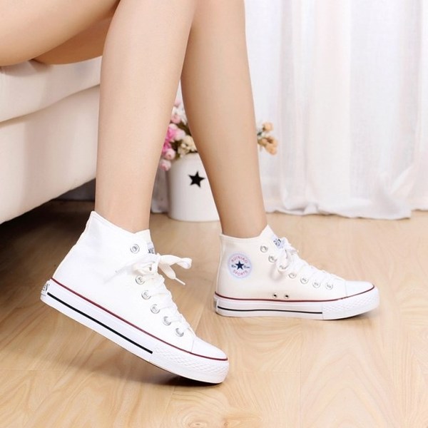 视频女生布鞋女生和经常男生吵架- 女生一二三