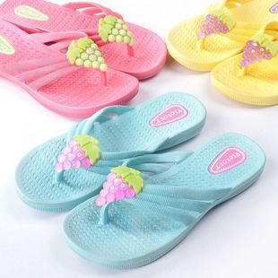 Fashion girl soft plastic pinch  end of grape slippers flip-flops 320g