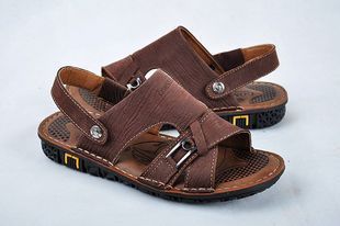  优惠休闲凉 男士牛皮沙滩鞋真皮套趾凉鞋男两用男式凉拖鞋清仓