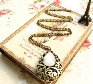  [D100]韩国饰品 复古欧美水滴宝石雕花 项链 毛衣链