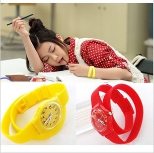  爱情是从告白开始的 池早早 卓文萱 SHINee同款双层糖果情侣手表