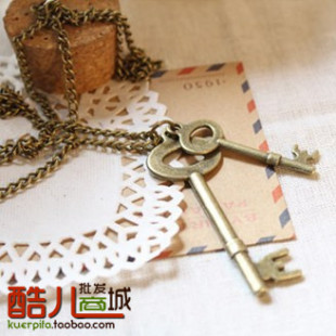  E4022 酷儿饰品厂批发 欧美外贸饰品 复古两把钥匙 项链 毛衣链