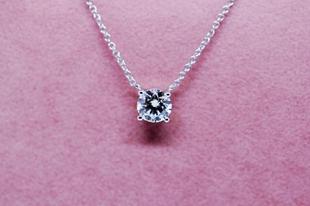 tiffany经典四爪款吊坠\/TF项链 克拉钻 钻石坠托