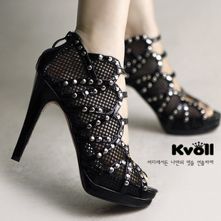 kvoll（韩国）女鞋超高跟铆钉漆皮鱼嘴凉鞋 302728黑色杏色