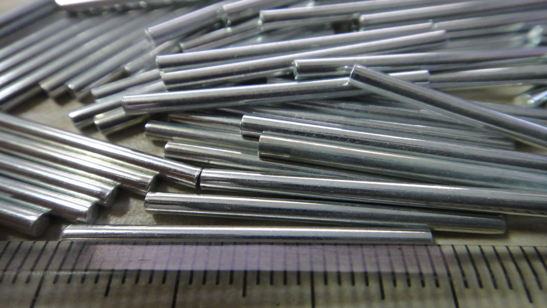 30*2mm  短轴包  3元(1包)20根