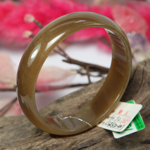 石运玉器 新疆和田玉手镯 黄口料老红糖玉镯子 62mm 正品 带证书 石运玉器 新疆和田玉手镯 黄口料老红糖玉镯子 62mm 正品 带证书