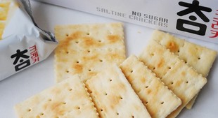 韩国 CROWN 可拉奥太口饼干 无糖低卡路里 苏打咸饼干 56g