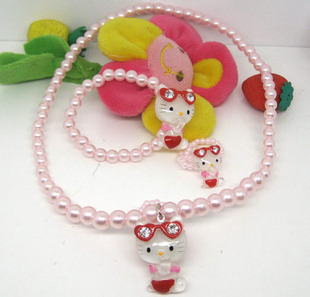  HELLO KITTY 卡通项链儿童珍珠项链 戒指手链项链三件套 眼睛钻红