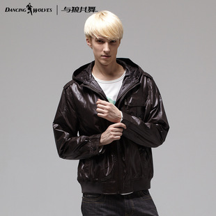  与狼共舞春装专柜价639男士休闲连帽亮面 夹克外套202101707