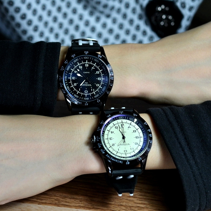 日系潮男表香港风个性潮牌潮表女中学生硅胶运