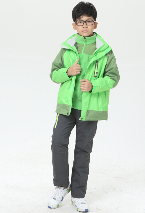 戶外運動三合壹沖鋒衣兩件套男女兒童款抓絨內膽保暖登山服進西藏在類目 戶外/登山/野營/旅行用品, 戶外服裝, 衝鋒衣褲, 衝鋒衣中 - 來自Buy2taobao.com提供專業的淘寶代購服務