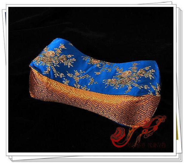 Han and Tang rhyme Original Real silk Tapestry Buckwheat hull Olive pillow Cervical pillow Pillow Beauty Pillowin the Bedclothes , Pillow/Pillow/Pillow/Cervical pillow category - from Buy2taobao.com to provide professional Taobao agent buy service