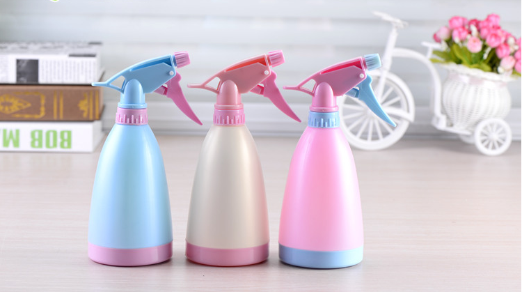 喷壶 园艺工具 糖果色喷壶 洒水壶 喷水壶 手压式喷水瓶 多肉喷雾在类目 鲜花速递/花卉仿真/绿植园艺, 园艺用品, 洒水/浇水壶中 - 来自Buy2taobao.com提供专业的淘宝代购服务