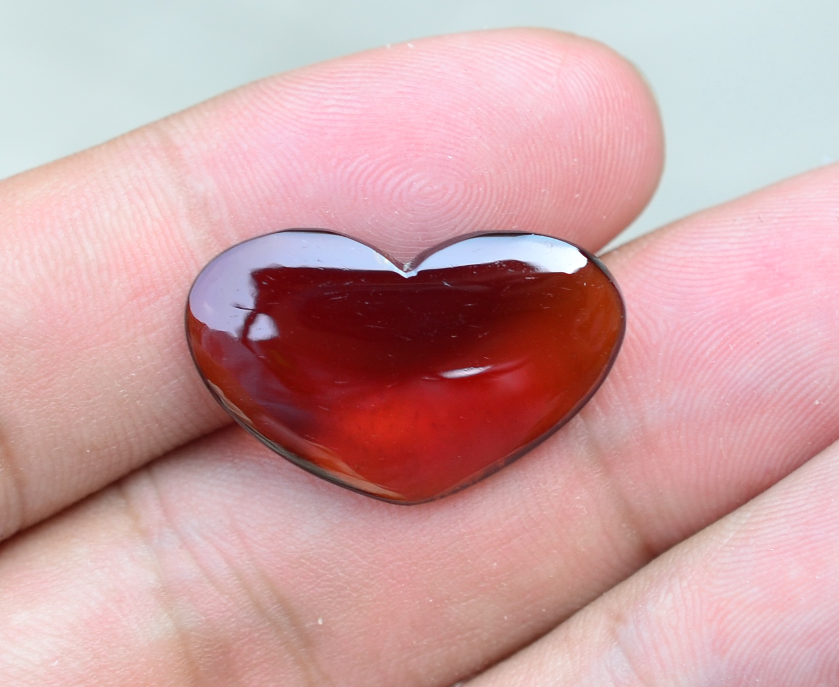 Start up Natural garnet Loose Abstaining face Jan Birthstone Expression Love heart-shaped 19 Caratin the Jewelry/Diamond/Jade/Gold , Colored stones/Precious stones , Other category - from Buy2taobao.com to provide professional Taobao agent buy service