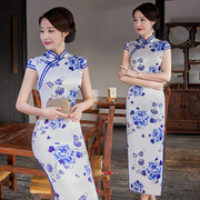青花瓷旗袍长款女夏2024重磅真丝，改良旗袍中式礼服复古中国风