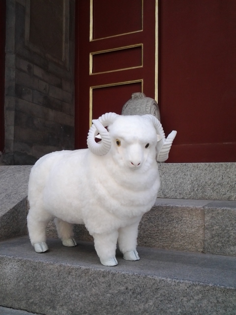 羊年開業禮品仿真動物擺設禮品仿真羊喜羊羊鎮店辟邪生肖羊吉祥羊在類目 玩具/童車/益智/積木/模型, 仿真/過家家玩具, 仿真/動物玩偶中 - 來自Buy2taobao.com提供專業的淘寶代購服務