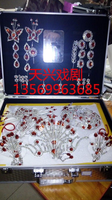 Actress headdress Opera craniofacial Opera headdress Costume headdress Opera headdress Tsing Yi Headdress Upgraded versionin the Women's clothing/Boutique , Costume/National costume/Stage costumes , National costume/Costumes category - from Buy2taobao.com to provide professional Taobao agent buy service
