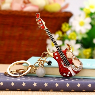少女心水钻小吉他，汽车钥匙扣女韩国可爱创意包包挂件钥匙链圈