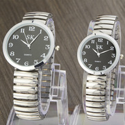 创意时尚男士女士彩色钢带，手表商务表，白领情侣手表手表学生手表