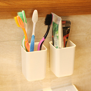 日本浴室壁挂式吸盘置物架卫生间牙膏牙刷架厕所免打孔沥水收纳盒