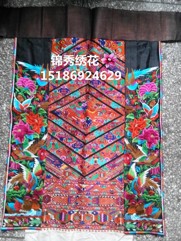 苗族机绣特色绣片 苗族工艺品刺绣 对联绣片背带绣片在类目 特色手工艺, 少数民族特色工艺品, 苗族特色, 苗族蜡染中 - 来自Buy2taobao.com提供专业的淘宝代购服务
