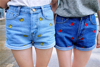 二圈半可爱香蕉草莓刺绣，花卷边热裤，牛仔短裤女夏深蓝浅蓝