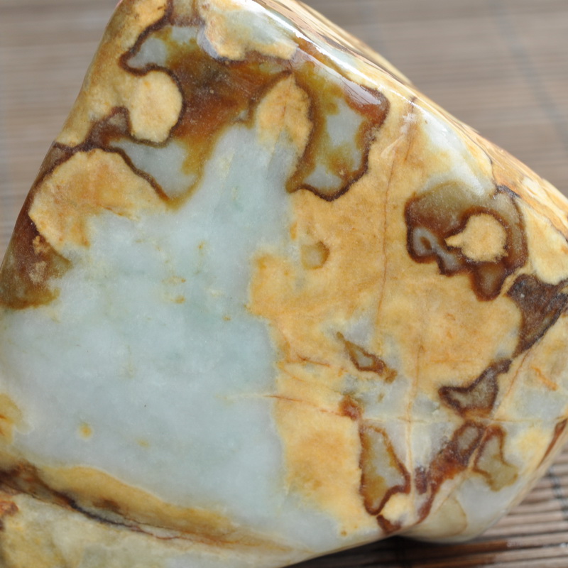 缅甸翡翠原石 大马坎剥皮明料 特色黄翡图画摆件料507g在类目 珠宝/钻石/翡翠/黄金, 翡翠(新), 珠宝奇石中 - 来自Buy2taobao.com提供专业的淘宝代购服务