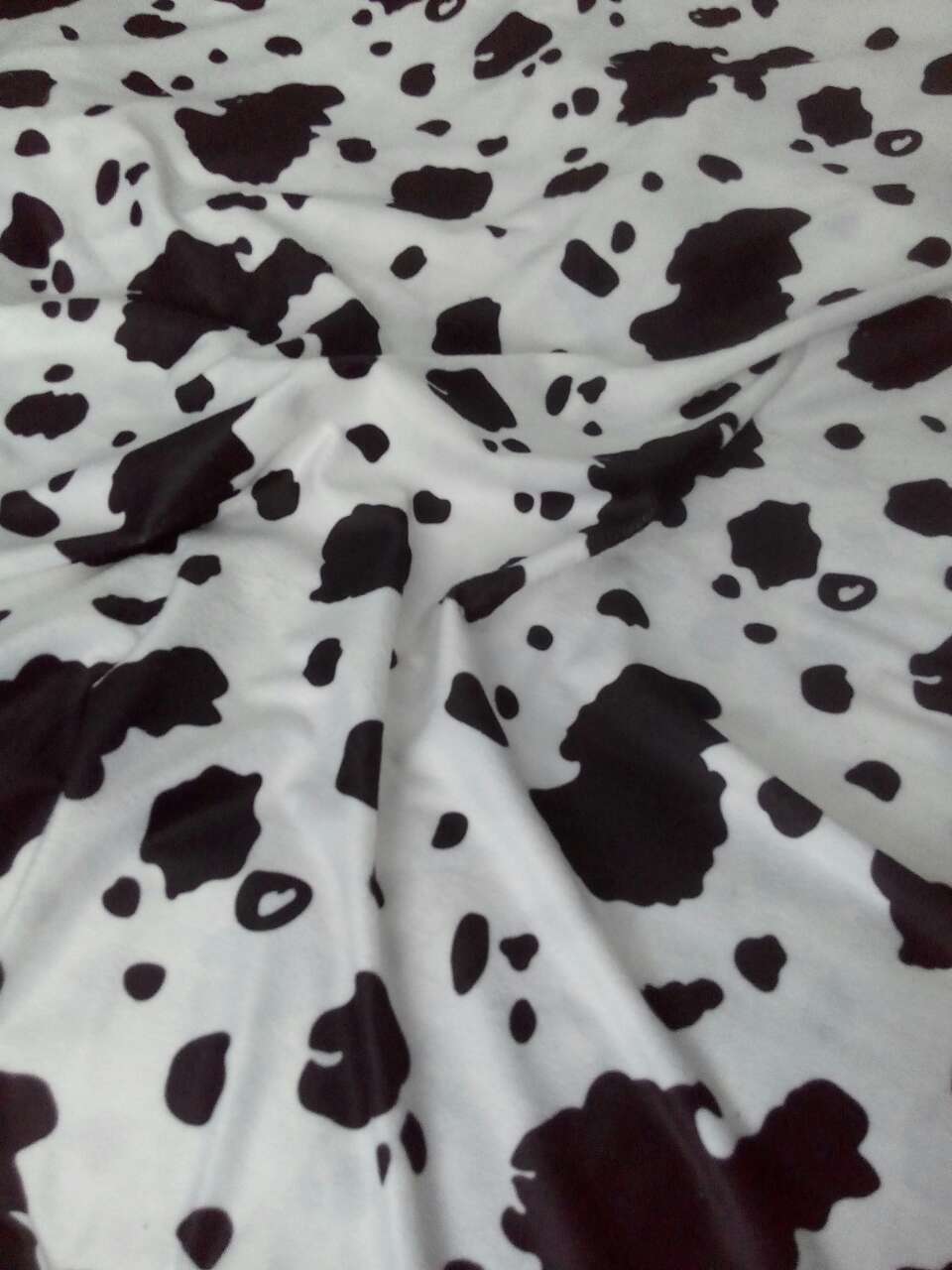 DIY Cloth fabric,South Korean exports,Children's clothing,Black and white points,Dairy cow Flannel materialin the Accessories/Leather belt/Hat/Muffler , Clothing fabrics , Fabrics category - from Buy2taobao.com to provide professional Taobao agent buy service