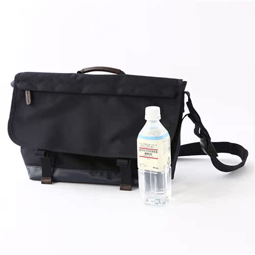 muji messenger bag