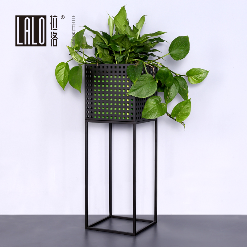 拉洛 镂空极简金属花架 空中花园创意花盆架 黑色简约落地花架在类目 商业/办公家具, 城市家具, 美化丰富空间设施, 花坛中 - 来自Buy2taobao.com提供专业的淘宝代购服务