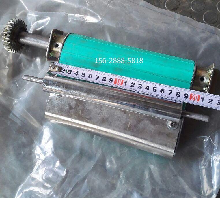 山东切菜机厂家提供YQC660型切菜机配件 压菜总成在类目 厨房电器, 厨房家电配件, 其它厨房家电配件中 - 来自Buy2taobao.com提供专业的淘宝代购服务