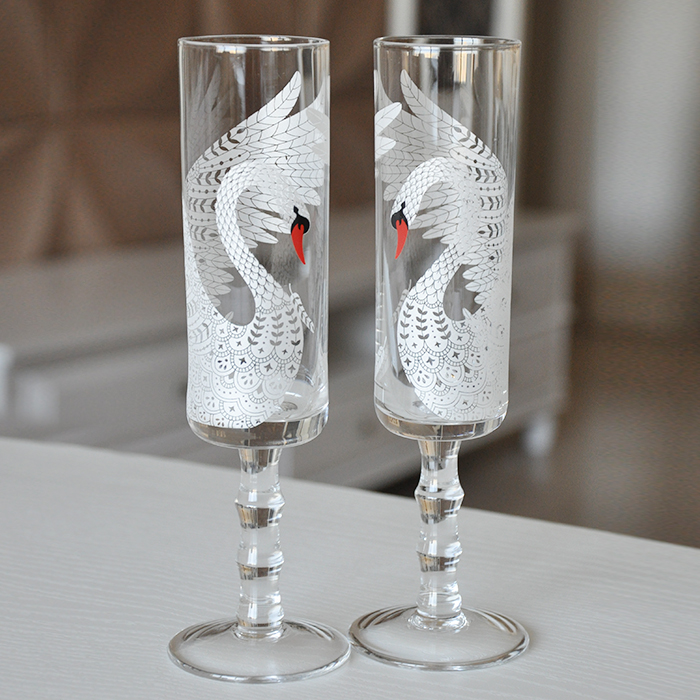White night byears Original swan pattern Tall Right cup champagne Right cup romantic marry Wedding Lover giftin the Festive supplies/Gift , Cultural and creative products , Cultural and Creative Cup category - from Buy2taobao.com to provide professional Taobao agent buy service