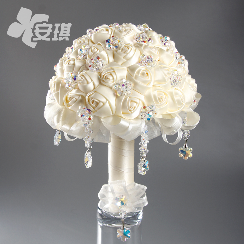 施華洛世奇元素水晶吊墜新娘手捧花設計師作品剔透晶瑩的美結婚禮在類目 鮮花速遞/花卉仿真/綠植園藝, 婚禮鮮花布置, 新娘手捧花中 - 來自Buy2taobao.com提供專業的淘寶代購服務