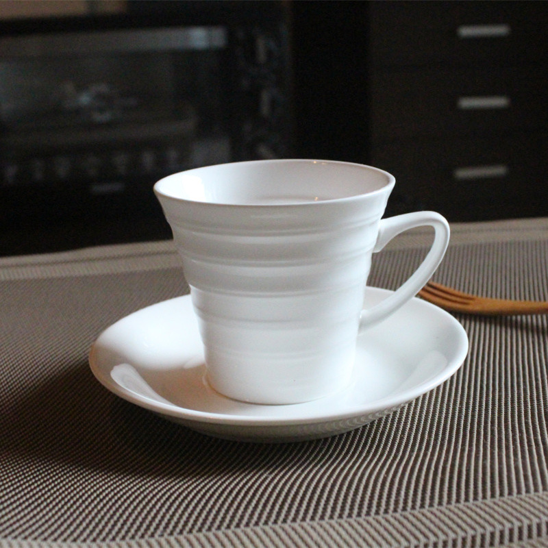 綠楓葉陶瓷水杯子雙線禾形杯帶碟咖啡杯水杯奶茶杯仙蹤林同款在類目 餐飲具, 咖啡器具, 咖啡杯中 - 來自Buy2taobao.com提供專業的淘寶代購服務