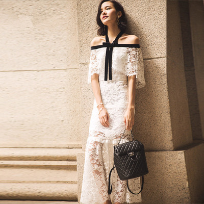 泰国潮牌性感露肩挂脖一字领蕾丝连衣裙高级定制修身沙滩度假长裙