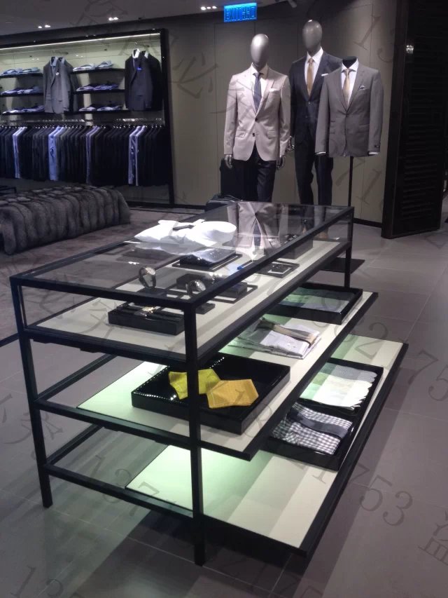 服装架橱窗展示柜 服装店货架 高低流水台落地移动中岛架桌子促销在类目 商业/办公家具, 服装店家具, 服装展示架中 - 来自Buy2taobao.com提供专业的淘宝代购服务