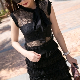 夏季女装黑色性感，镂空蝴蝶结蕾丝上衣，+长裙两件套套装连衣裙