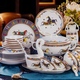 正宗景德镇骨瓷餐具套装家用欧式陶瓷碗盘高档美式家庭碗碟组合装