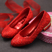 红蓝绿色上轿鞋孕妇结婚鞋子低跟大码蕾丝婚鞋新娘结婚敬酒伴娘鞋